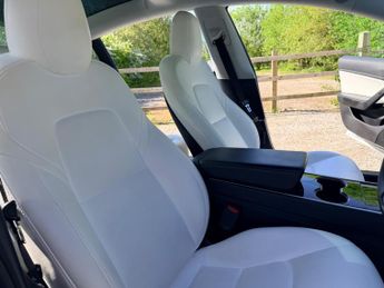 Tesla Model 3 (Dual Motor) Performance Auto 4WDE 4dr (Performance Upgrade)