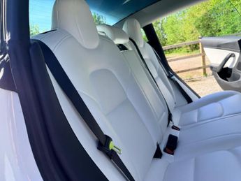 Tesla Model 3 (Dual Motor) Performance Auto 4WDE 4dr (Performance Upgrade)
