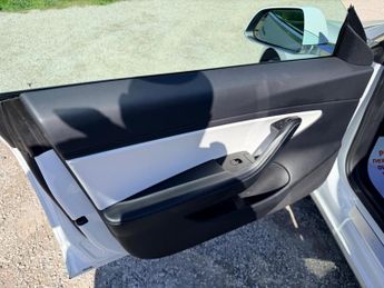 Tesla Model 3 (Dual Motor) Performance Auto 4WDE 4dr (Performance Upgrade)