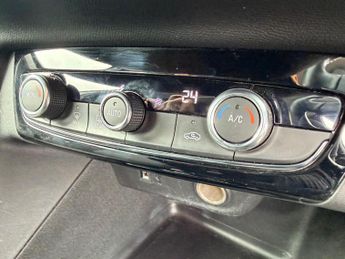 Vauxhall Corsa Electric 50kWh SE Nav Premium Auto 5dr (7.4Kw Charger)