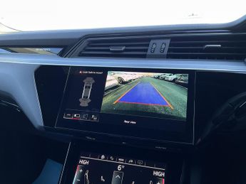 Audi E-Tron S LINE 55 QUATTRO