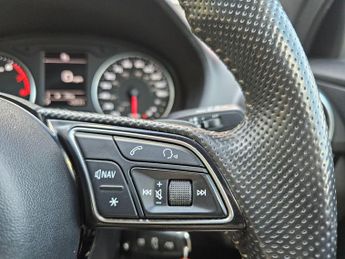 Audi Q2 1.5 TFSI CoD 35 Black Edition S Tronic Euro 6 (s/s) 5dr