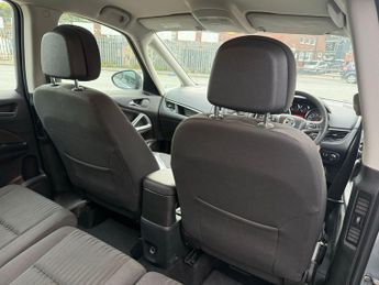 Vauxhall Zafira Tourer 1.8 16V Exclusiv Euro 5 5dr