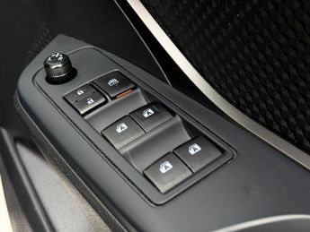 Toyota C-HR 1.8 VVT-h Icon CVT Euro 6 (s/s) 5dr