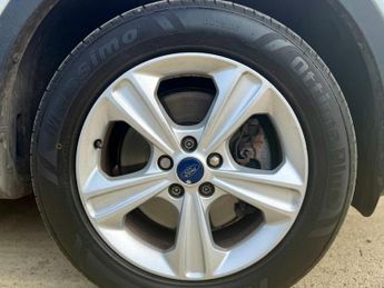 Ford Kuga 2.0 TDCi Zetec Powershift AWD Euro 6 (s/s) 5dr