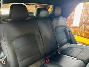 MG MG4 64kWh Trophy Long Range Auto 5dr