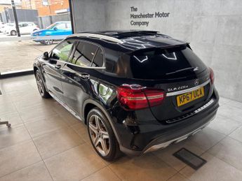 Mercedes-Benz GLA 2.1 GLA220d AMG Line (Premium Plus) 7G-DCT 4MATIC Euro 6 (s/s) 5