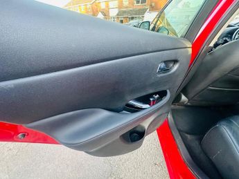 Nissan Leaf 30kWh Tekna Auto 5dr