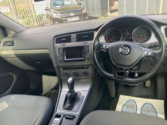 Volkswagen Golf 1.6 TDI BlueMotion Tech SE DSG Euro 5 (s/s) 5dr
