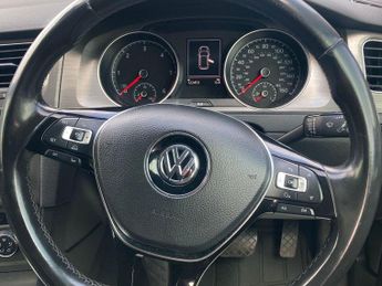 Volkswagen Golf 1.6 TDI BlueMotion Tech SE DSG Euro 5 (s/s) 5dr