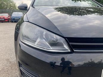 Volkswagen Golf 1.6 TDI BlueMotion Tech SE DSG Euro 5 (s/s) 5dr