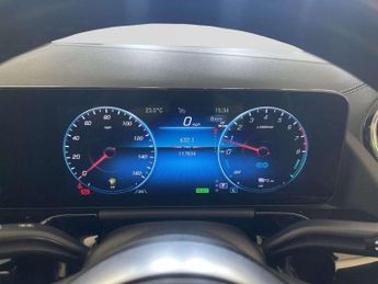 Mercedes-Benz GLA 1.3 GLA250e 15.6kWh Exclusive Edition (Premium Plus) SUV 5dr Pet