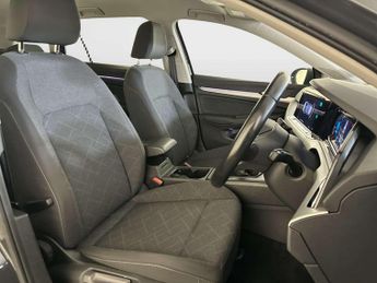 Volkswagen Golf 1.0 TSI Life Estate 5dr Petrol Manual Euro 6 (s/s) (110 ps)