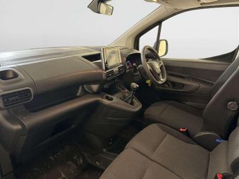 Vauxhall Combo 1.5 Turbo D 2300 Pro Panel Van 5dr Diesel Manual L1 H1 Euro 6 (s