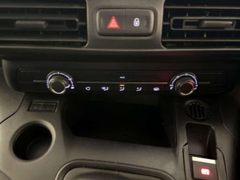 Vauxhall Combo 1.5 Turbo D 2300 Pro Panel Van 5dr Diesel Manual L1 H1 Euro 6 (s