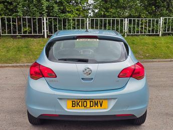 Vauxhall Astra 1.6 16v Exclusiv Euro 5 5dr