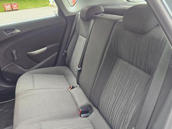 Vauxhall Astra 1.6 16v Exclusiv Euro 5 5dr