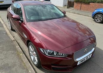 Jaguar XE 2.0d Portfolio Auto Euro 6 (s/s) 4dr