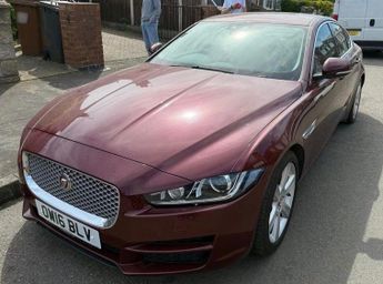 Jaguar XE 2.0d Portfolio Auto Euro 6 (s/s) 4dr