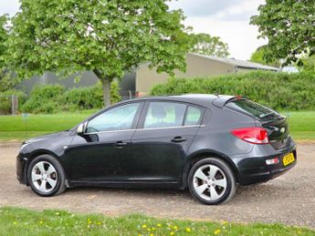 Chevrolet Cruze 2.0 VCDi LTZ Auto Euro 5 5dr