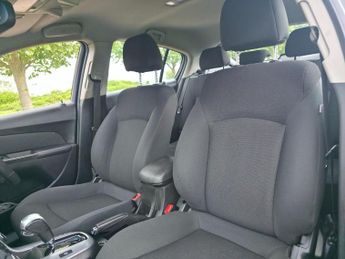 Chevrolet Cruze 2.0 VCDi LTZ Auto Euro 5 5dr
