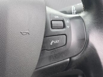 Peugeot 2008 1.2 PureTech Allure EAT Euro 6 (s/s) 5dr