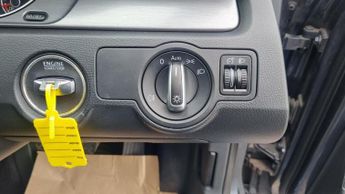 VOLKSWAGEN PASSAT DIESEL SALOON 1.6 HIGHLINE TDI BLUEMOTION TECHNOLOGY 4DR Manual