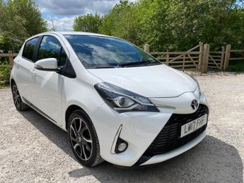 Toyota Yaris 1.5 VVT-i Design CVT Euro 6 5dr