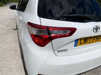 Toyota Yaris 1.5 VVT-i Design CVT Euro 6 5dr