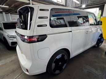 Volkswagen ID. Buzz Pro 77kWh 1ST Edition MPV 5dr Electric Auto (204 ps)