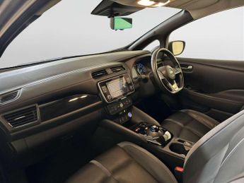 Nissan Leaf 40kWh Tekna Hatchback 5dr Electric Auto (150 ps)