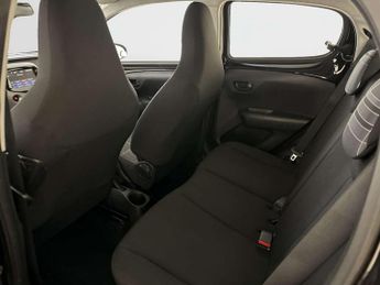 Peugeot 108 1.0 Active Hatchback 5dr Petrol Manual Euro 6 (68 ps)