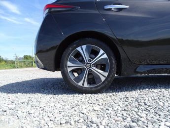 Nissan Leaf 40kWh Tekna Auto 5dr