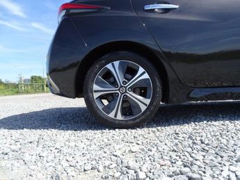 Nissan Leaf 40kWh Tekna Auto 5dr
