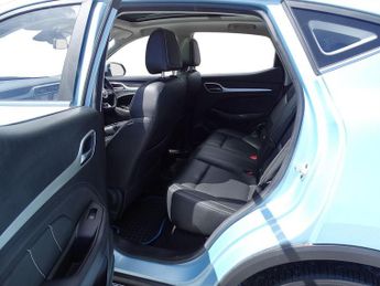 MG MG ZS 44.5kWh Exclusive Auto 5dr