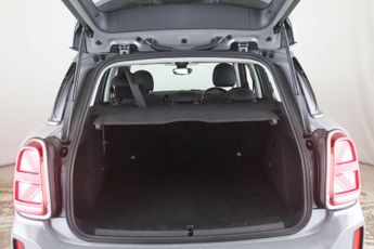 MINI Countryman 1.5 10kWh Cooper SE Classic Auto ALL4 Euro 6 (s/s) 5dr