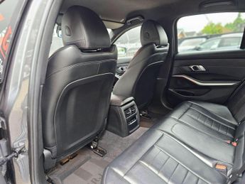 BMW 3 Series 2.0 330e 12kWh M Sport Auto Euro 6 (s/s) 4dr