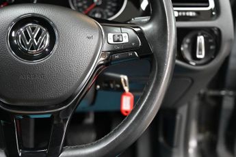 VOLKSWAGEN GOLF 2.0 TDI GT Hatchback 5dr Diesel DSG Euro 6 (s/s) (150 ps) +FREE 
