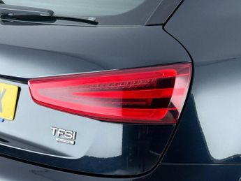Audi Q3 2.0 TFSI S line S Tronic quattro Euro 5 (s/s) 5dr