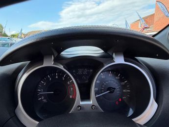 Nissan Juke 1.6 Tekna SUV 5dr Petrol XTRON Euro 6 (117 ps)