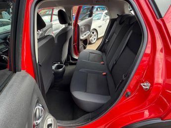 Nissan Juke 1.6 Acenta SUV 5dr Petrol XTRON Euro 6 (117 ps)