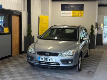 Ford Focus 2.0 Ghia 5dr