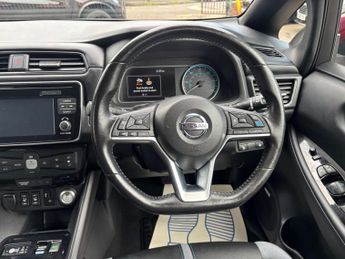 Nissan Leaf 40kWh Tekna Auto 5dr