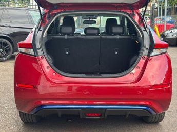 Nissan Leaf 40kWh Tekna Auto 5dr