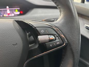Skoda Enyaq iV 62kWh 60 Auto 5dr (DC120kW)