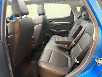MG MG ZS 51.1kWh Trophy Auto 5dr