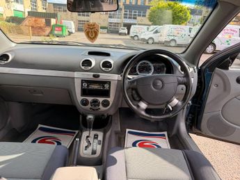 Chevrolet Lacetti 1.8 SX 5dr