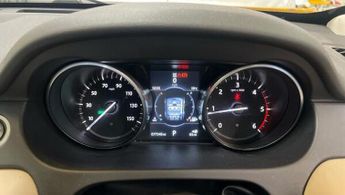 Land Rover Discovery Sport 2.0 TD4 HSE Black Auto 4WD Euro 6 (s/s) 5dr