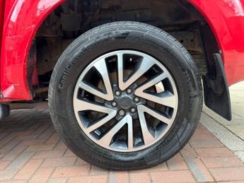 Nissan Navara 2.3 dCi Tekna Auto 4WD Euro 6 4dr