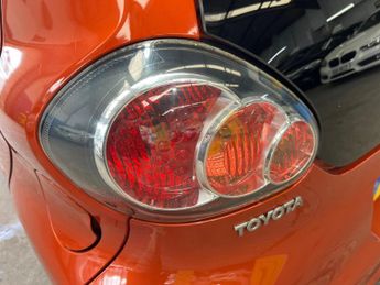 Toyota AYGO 1.0 VVT-i Fire Euro 5 5dr